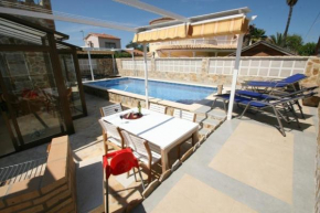 Wunderschönes Ferienhaus in Dénia mit Privatem Pool